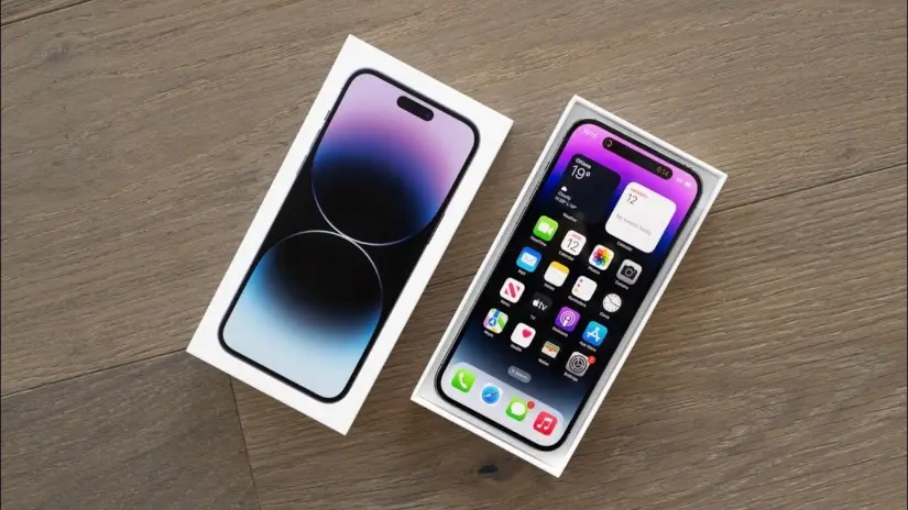 Apple iPhone 14 Unboxing